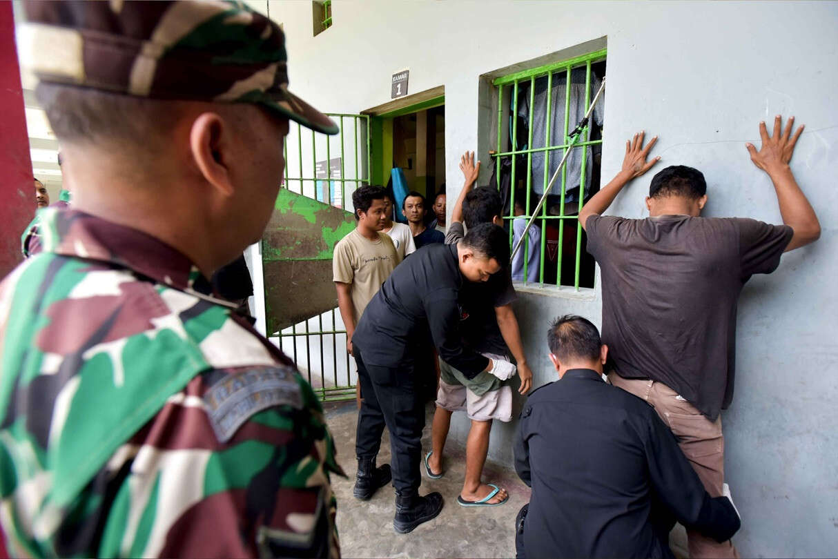 Tim Gabungan Geledah Lapas Lombok Barat, Petugas & WBP Tes Urine, Ini Temuan Petugas