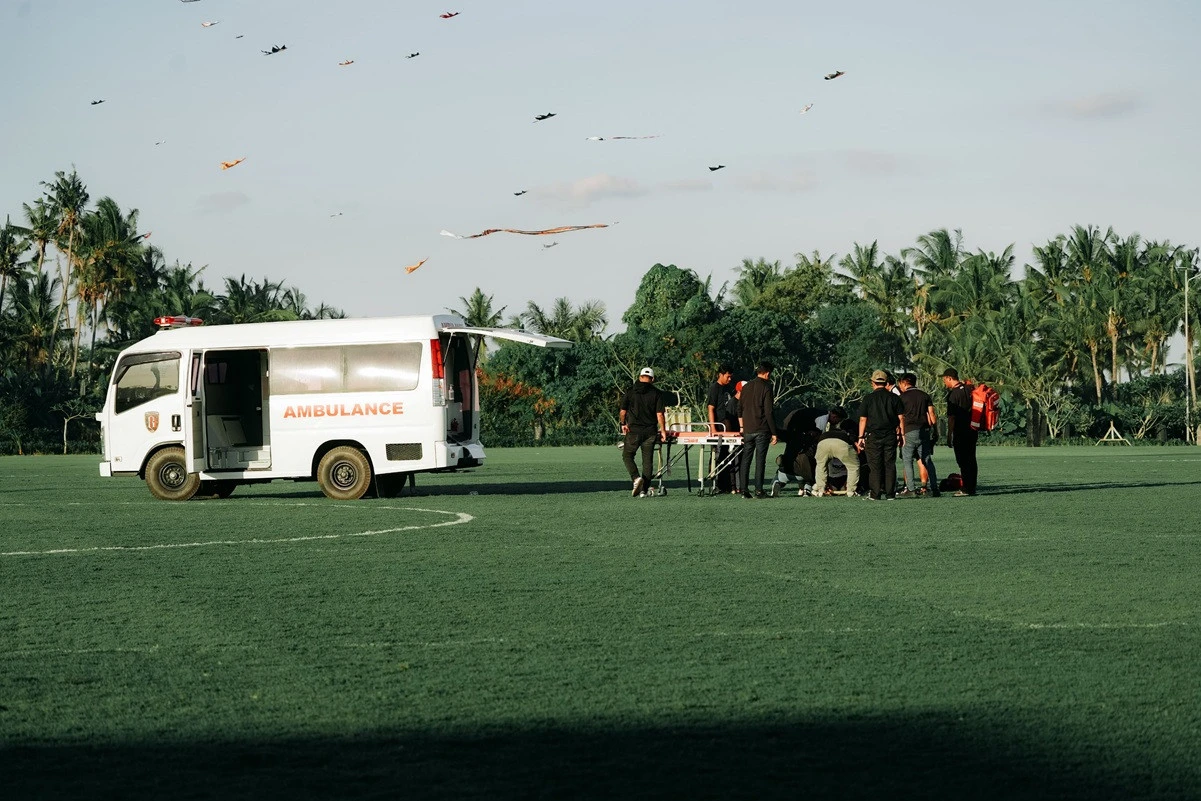 Insiden Ngeri saat Bali United Kontra Bhayangkara FC, Komang Tri Terkapar