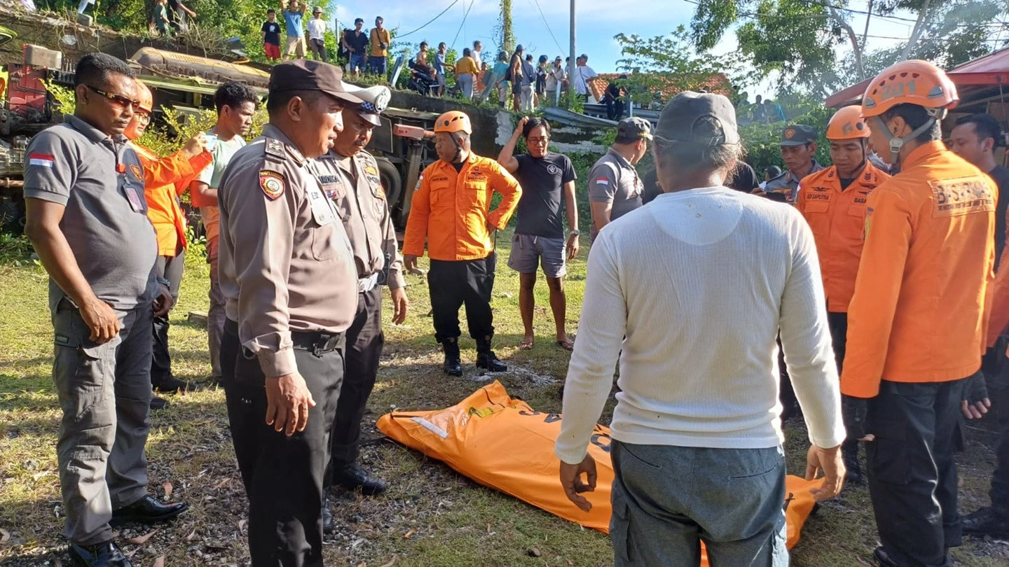 Polisi Ungkap Kronologi Truk Towing OC di Pecatu, Sopir Tewas Mengenaskan