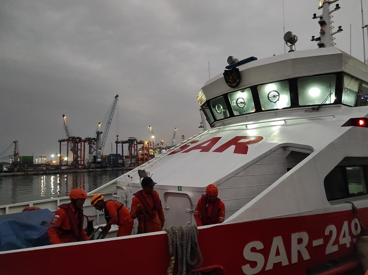 4 Korban KMP Tunu Pratama Dalam Penanganan Medis, Tim SAR Tambah Kapal Pencarian