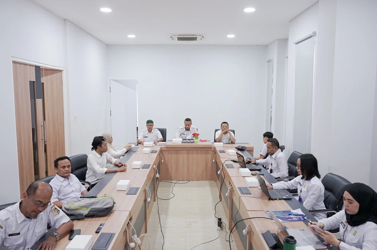Kemenkum NTB Harmonisasi Raperbup Labkesmas Tier 2, Ini Masukan Tim Perancang