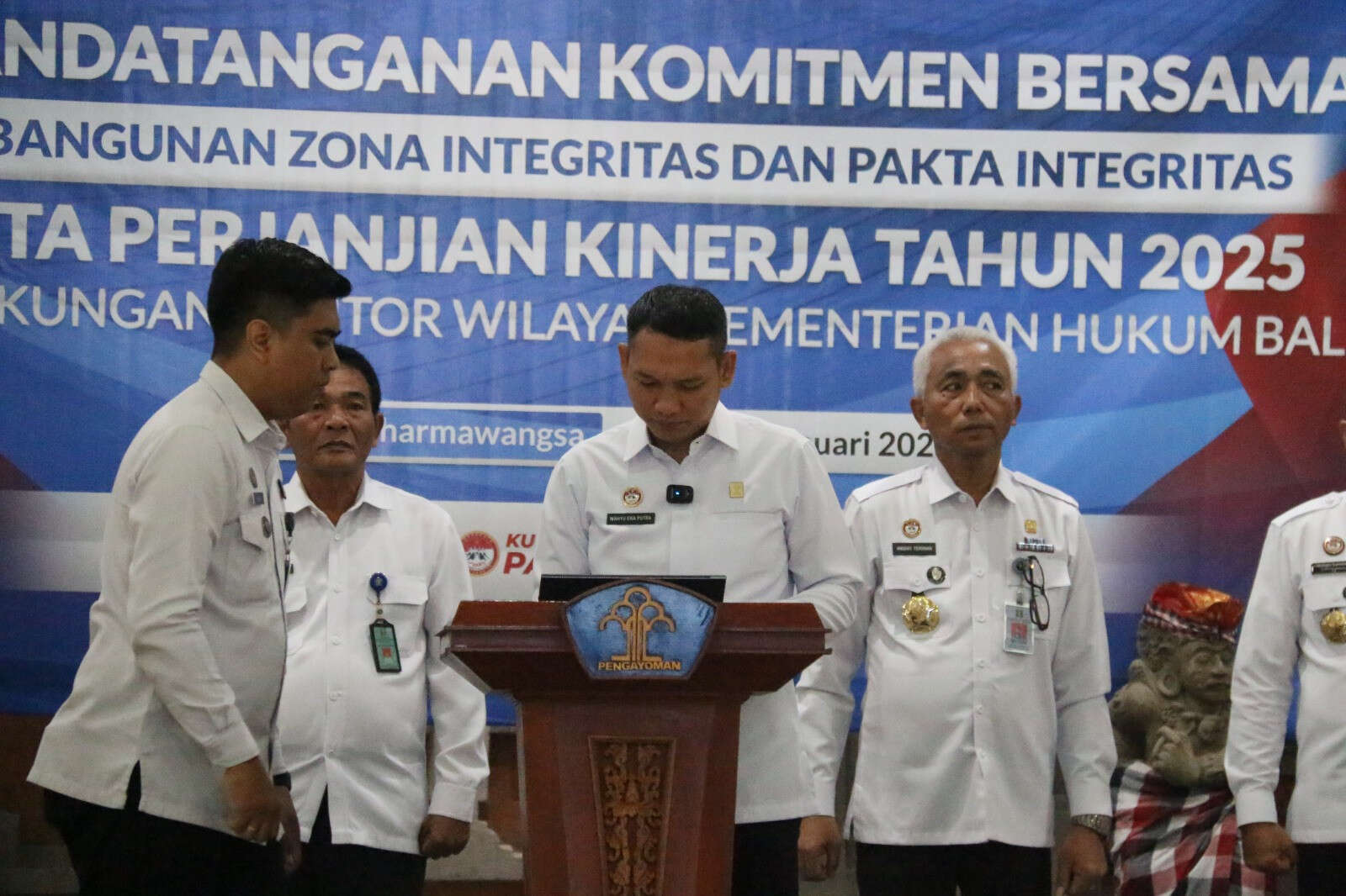 Kemenkum Bali Komitmen Membangun Zona Integritas 2025, Kakanwil Berpesan