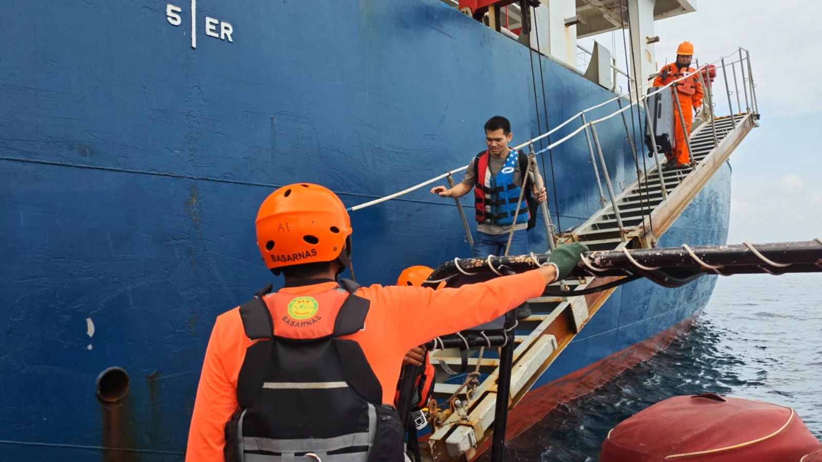 Kru MV Ashi Bulker Asal China Pendarahan di Perairan Bali, Tim SAR Bergerak