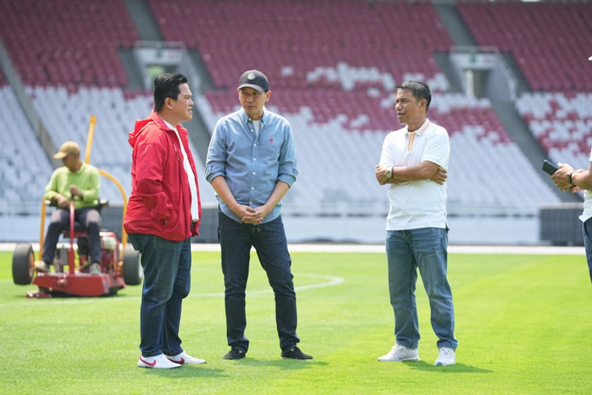 Erick Thohir Cek Rumput Stadion GBK, Ada Kritikan Menjelang Menjamu Australia