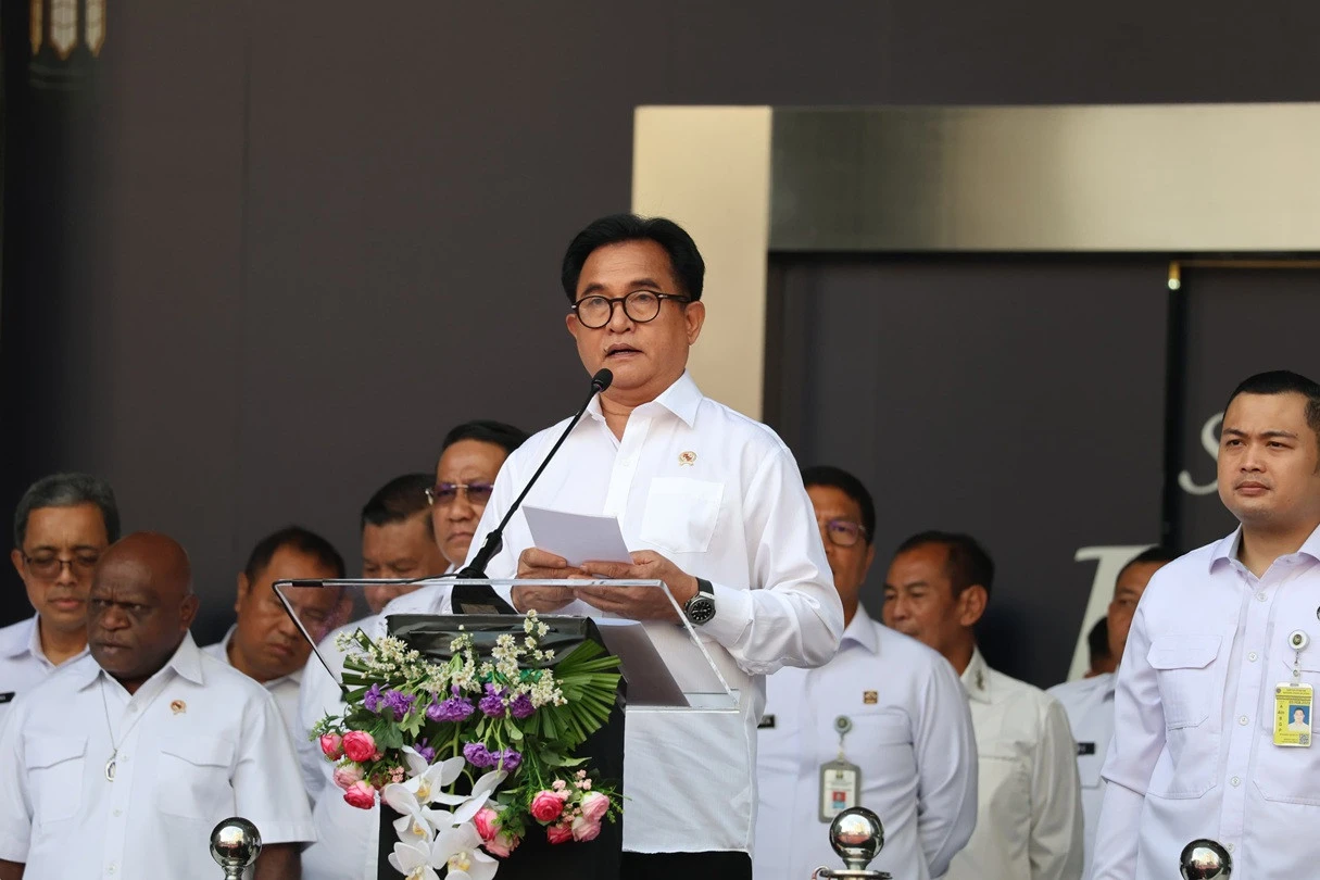 Menko Yusril Pimpin Apel Bersama Halalbihalal, Sorot Pelayanan ke Masyarakat