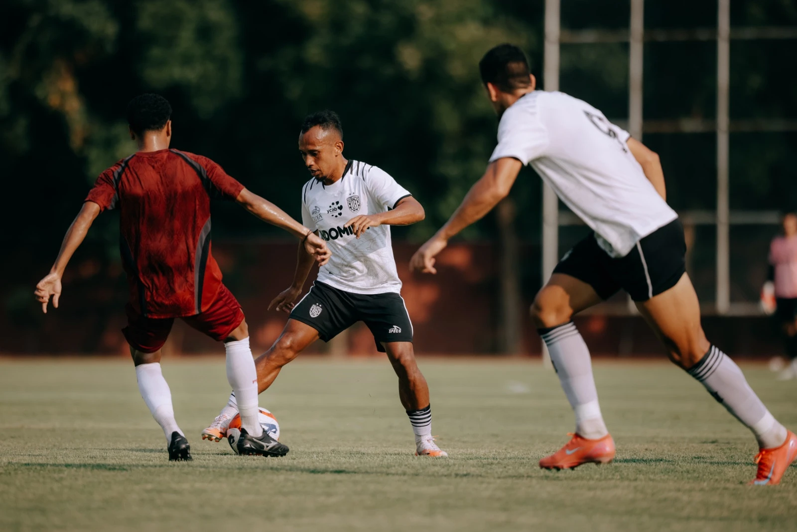 Peter de Roo Petik Pelajaran Berharga Setelah Persis Keok dari Bali United