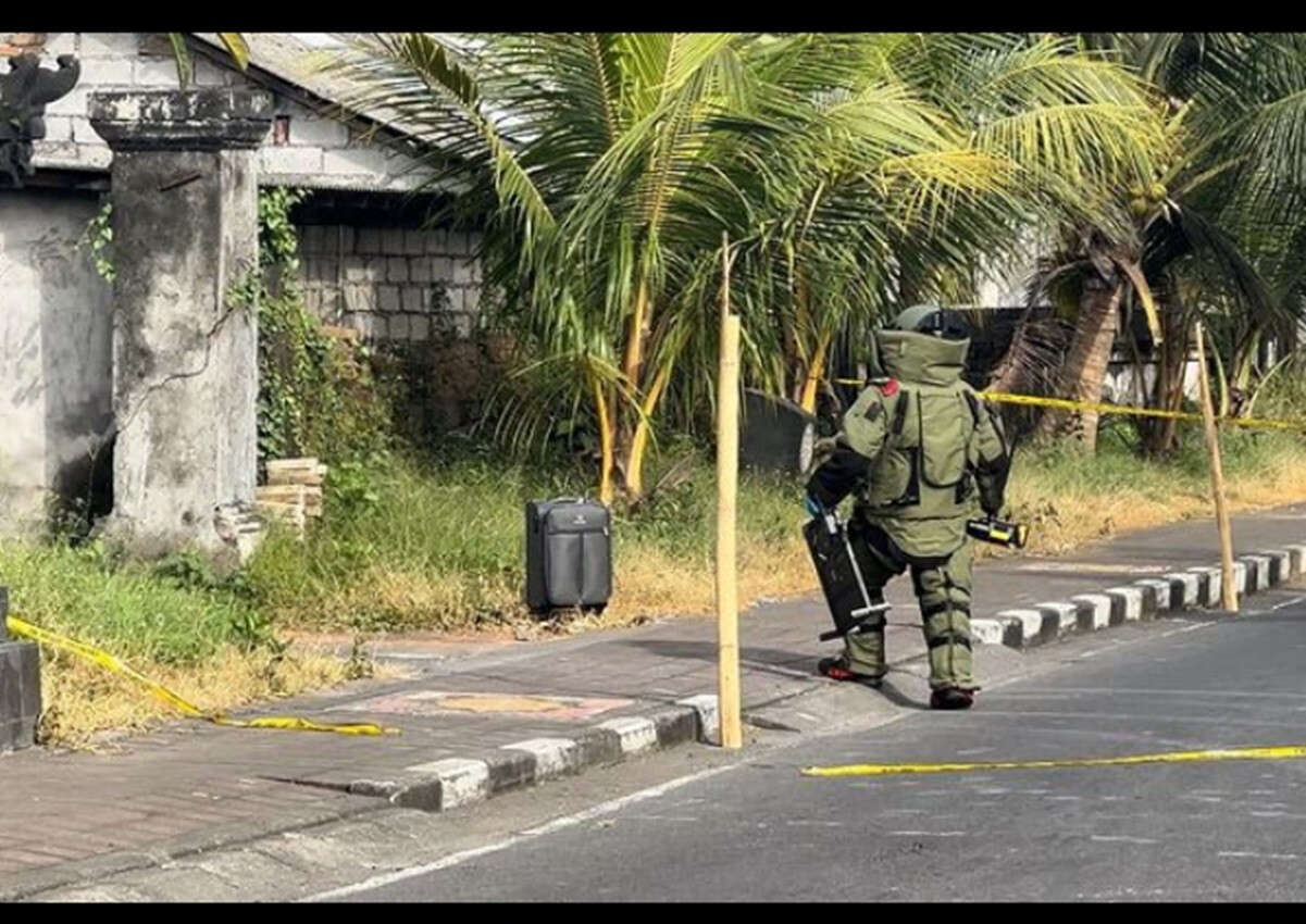 Koper Misterius di Depan Puri Agung Penarungan Bali Bikin Geger, Tim Jibom Bergerak