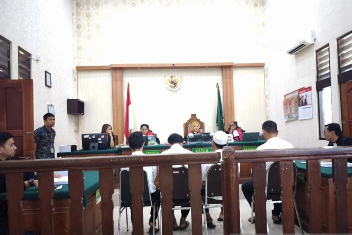 Tangis Warga Jabodetabek Terdakwa Pabrik Narkoba Pecah, Syok Dituntut Seumur Hidup
