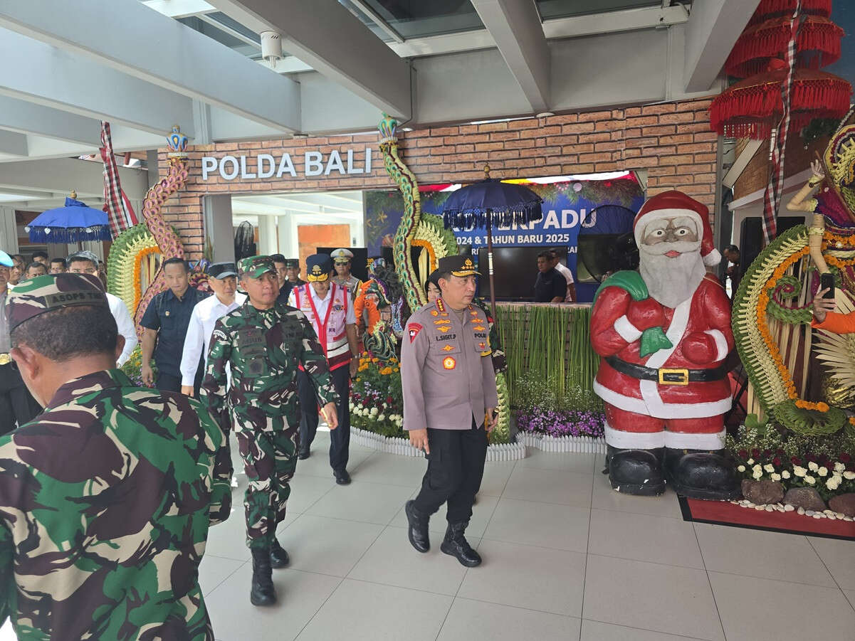 Kapolri dan Panglima TNI Cek Posko Terpadu di Bandara Bali, Sentil Cuaca Ekstrem