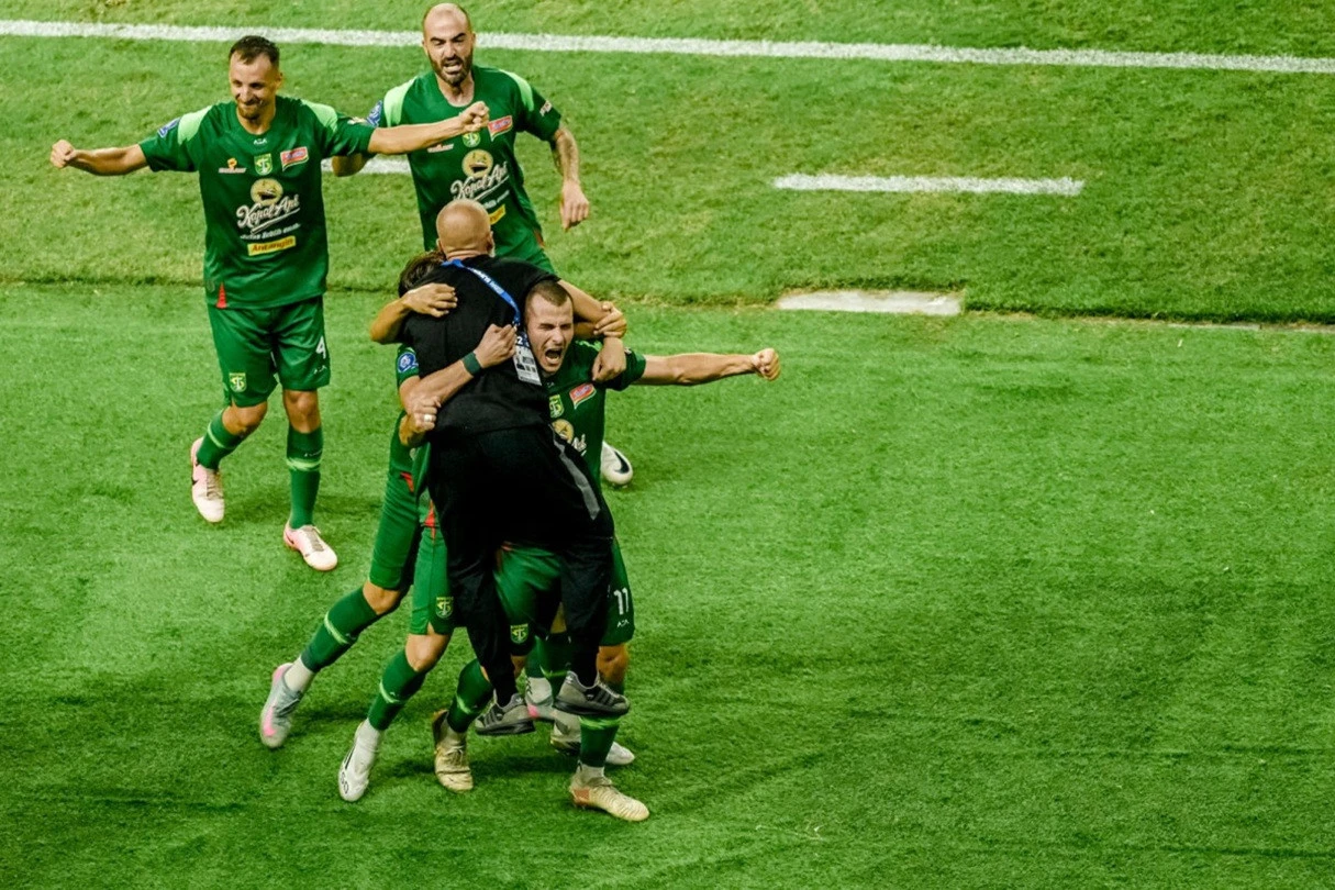 Persebaya Menggila, Eduardo Perez Dibikin Merinding Pesta Gol Skuad Bajol Ijo