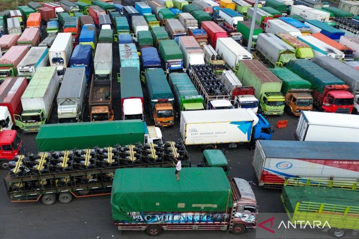 Dirut ASDP Minta Maaf Imbas Macet Parah di Pelabuhan Ketapang - Gilimanuk