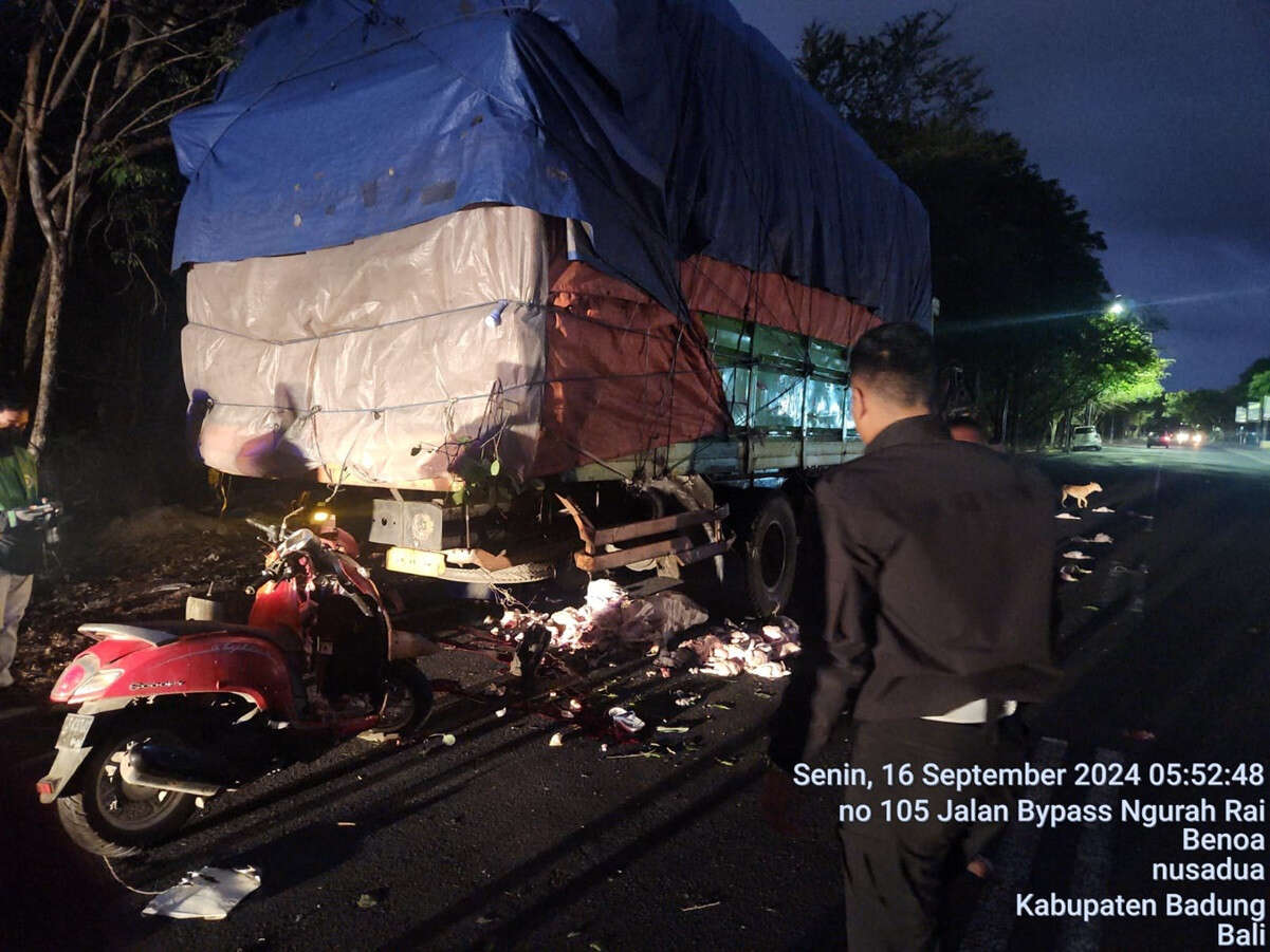 Pengendara Scoopy Tabrak Truk Parkir di Nusa Dua Bali, Kondisi Korban Mengenaskan