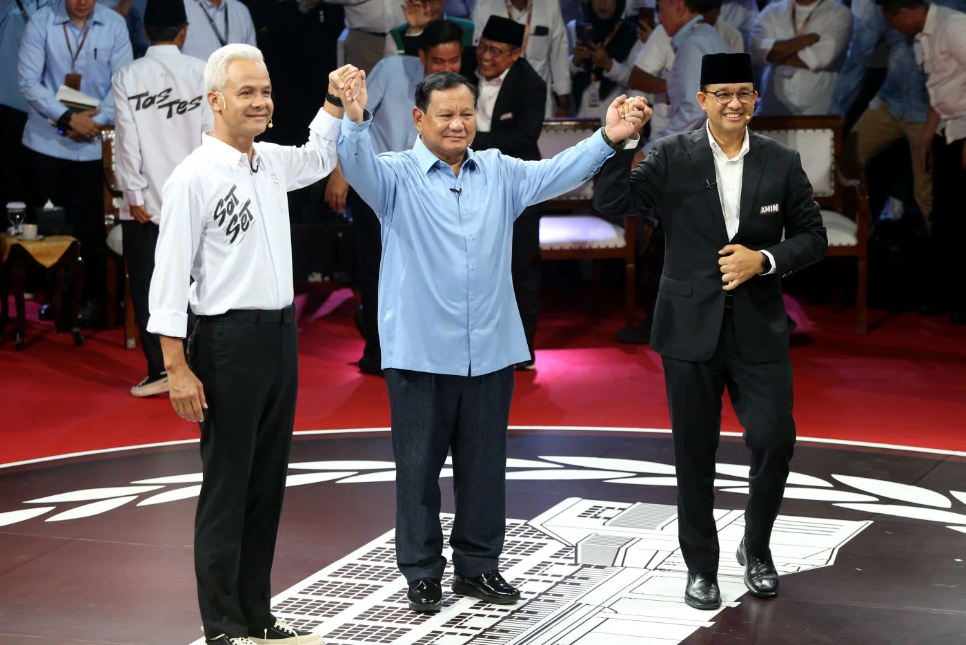 Anies dan Prabowo Buka Buku Lama, Ganjar Merasa Tak Enak Lalu Mohon Maaf