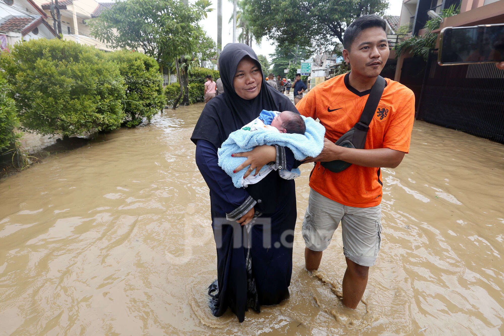 Detik-Detik Banjir Bekasi, Terlalu Tinggi, Ganas, Menakutkan