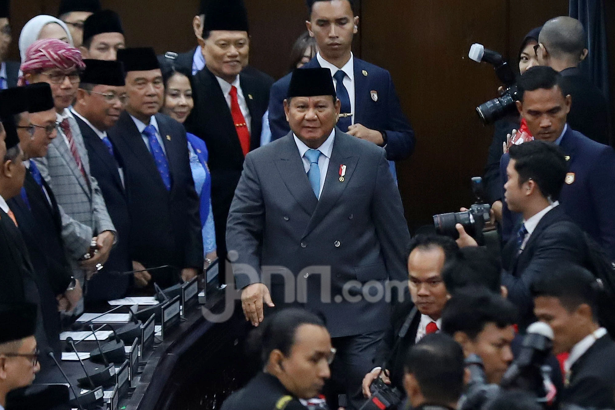 Prabowo Minta Warga Tetap Percaya Kepada Pemerintah