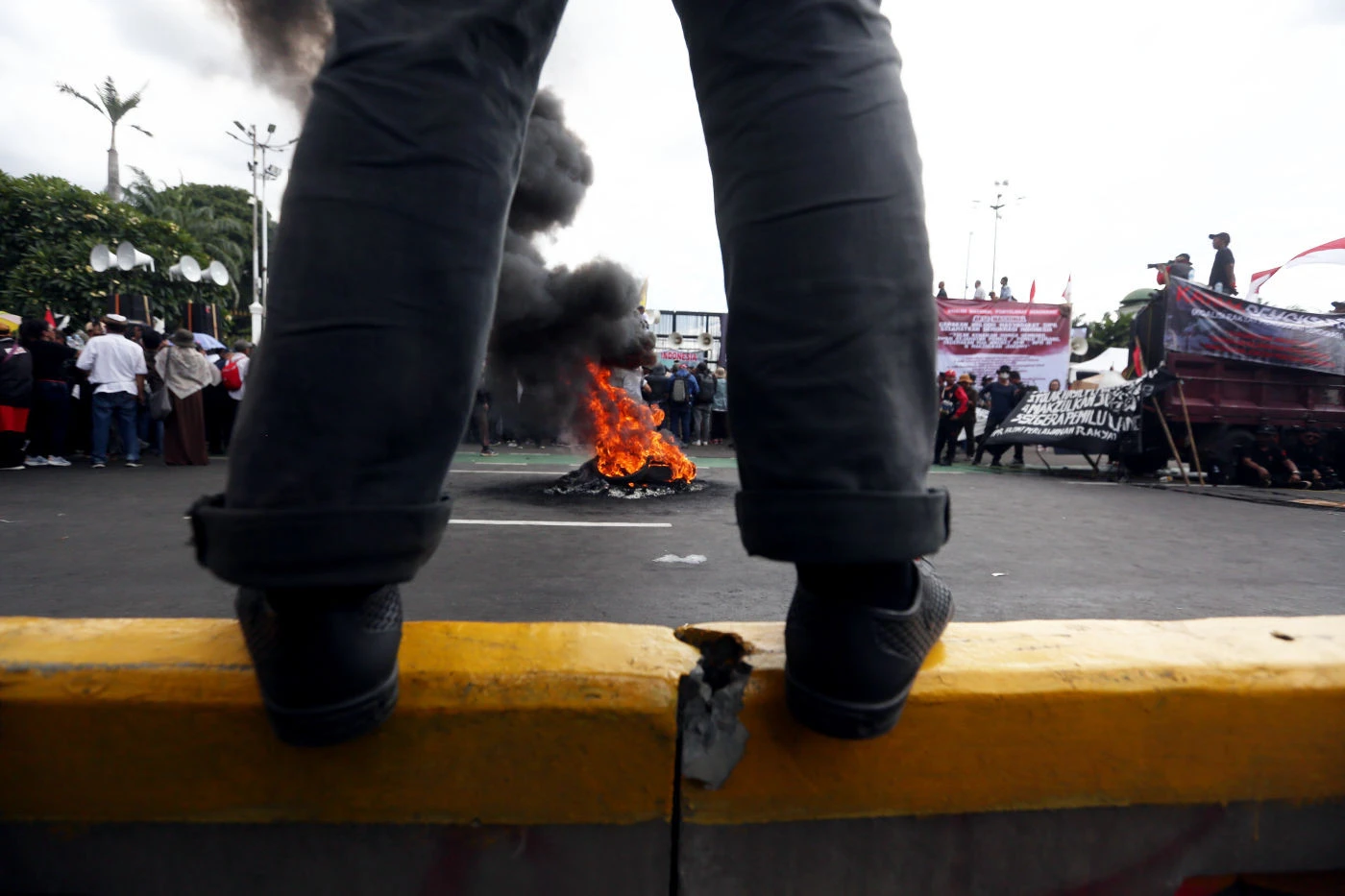 Berapa Jumlah Massa Demo Mahasiswa Hari Ini di Jakarta?
