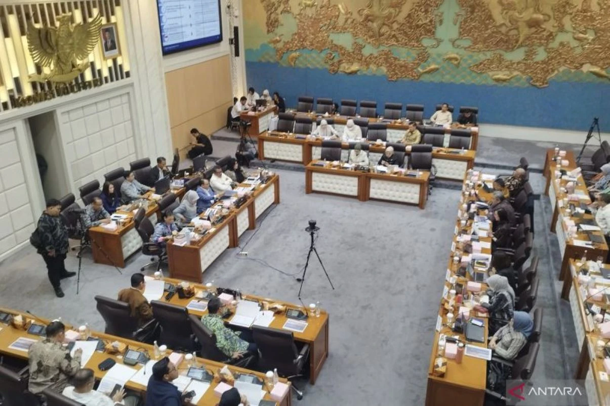 Komisi VII DPR Bahas Dampak Geopolitik terhadap Pariwisata