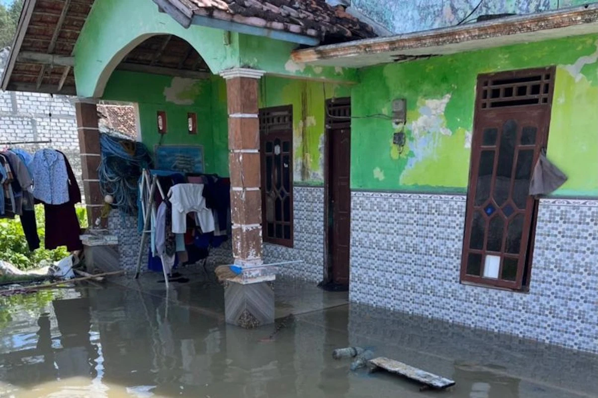 Banjir Rob Melanda 3 Desa di Rembang