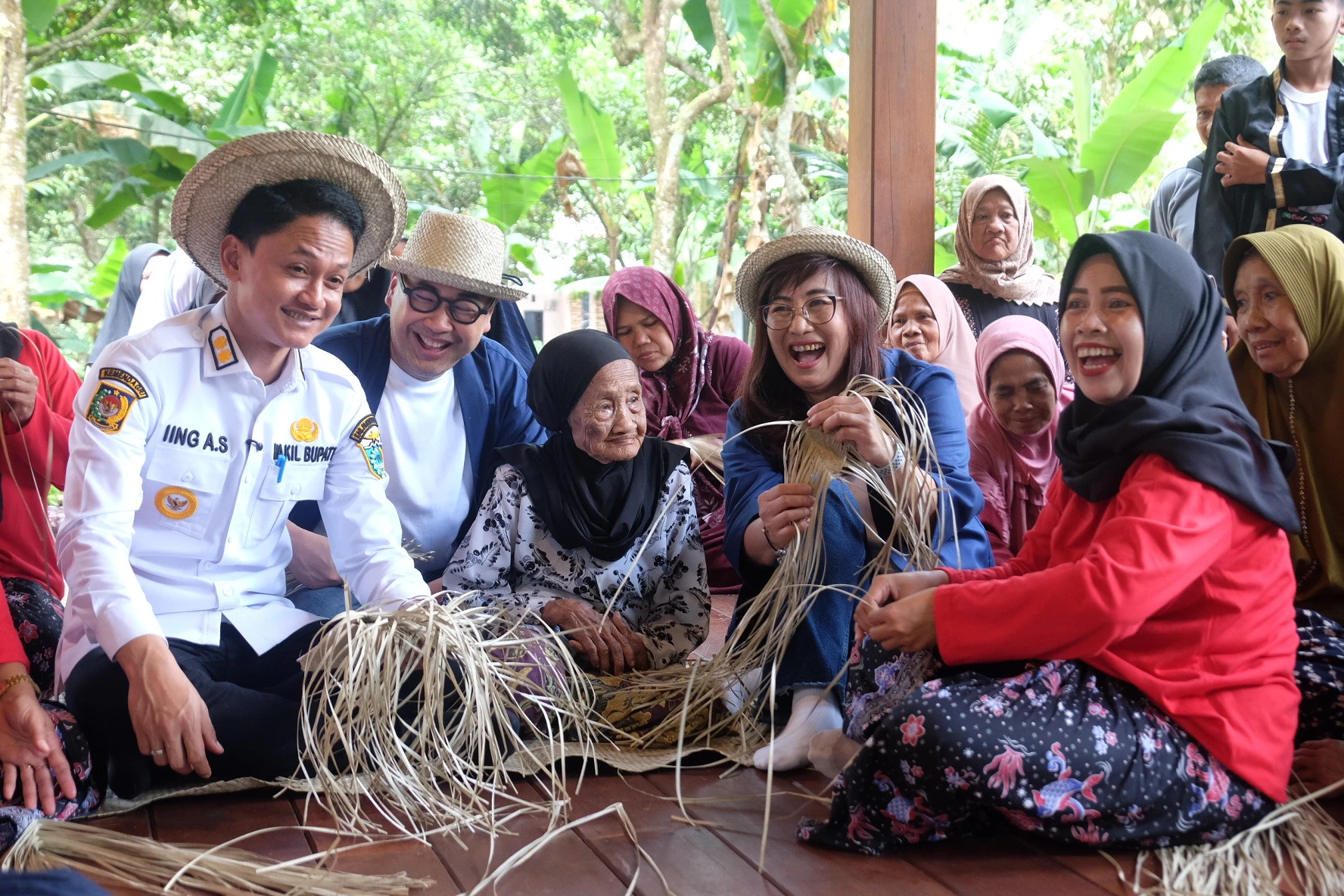 FIFGroup Meluncurkan Program Pemberdayaan Masyarakat Desa Sejahtera Astra di Pandeglang