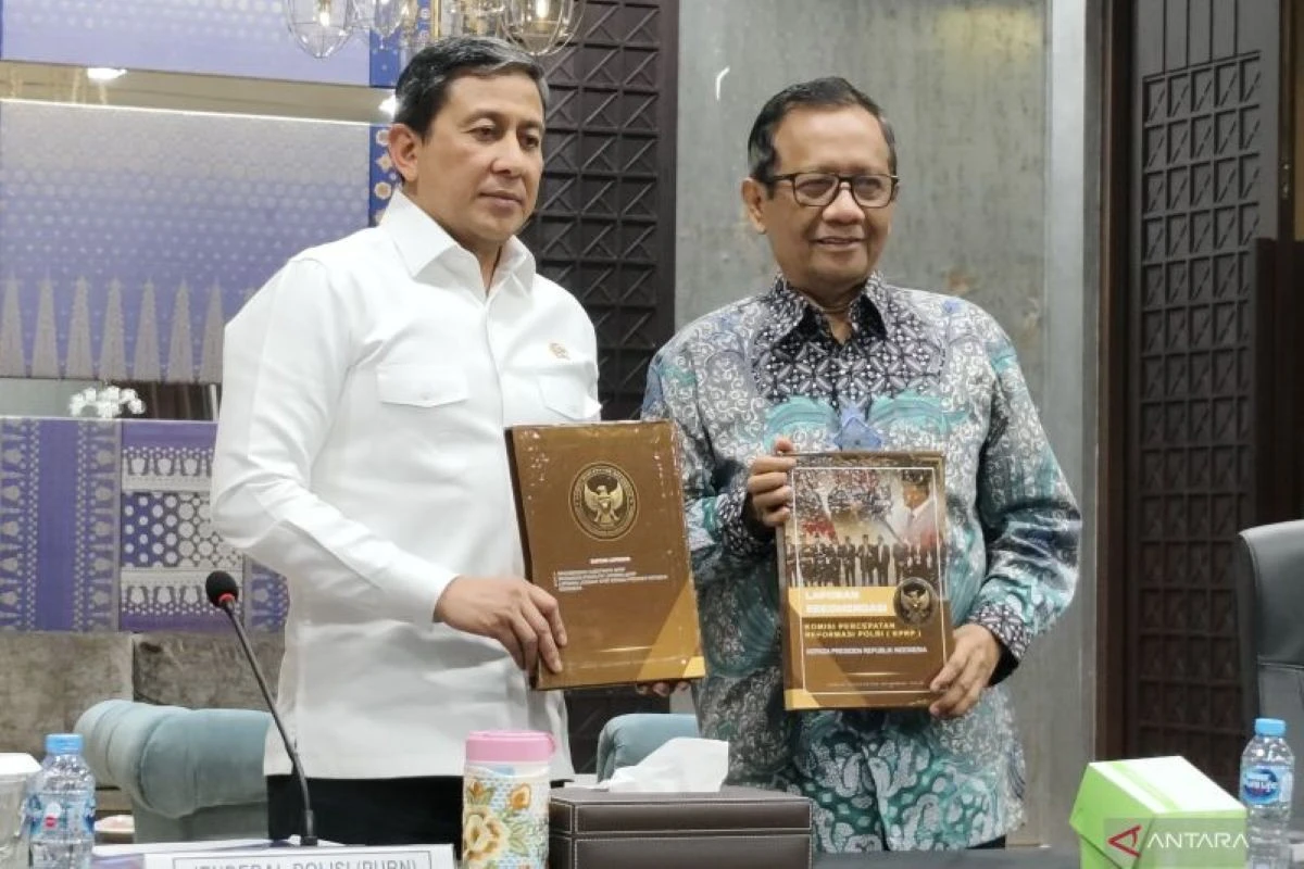 Tim Reformasi Polri Menyorot soal Pungli SIM-SKCK hingga Laporan Mandek