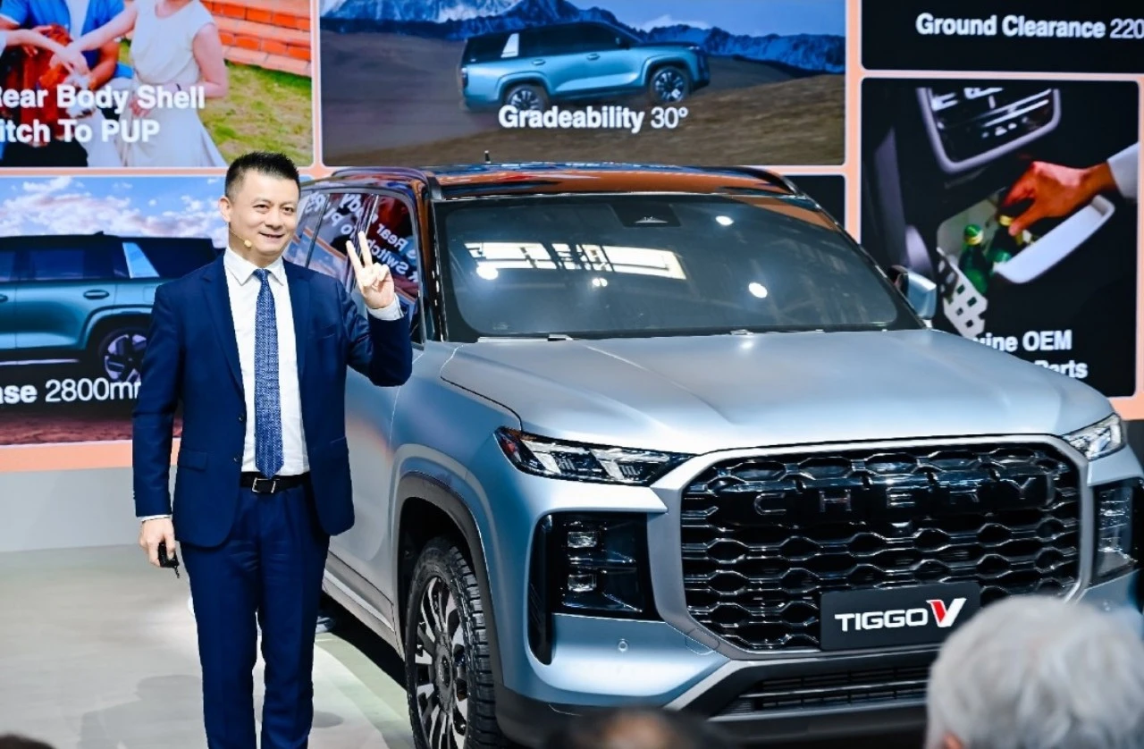 Chery Tiggo V: Satu Mobil 3 Identitas