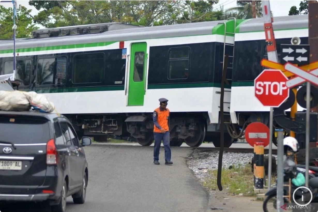 Medan Magnet Rel Kereta Disebut Tak Ganggu Sistem Listrik Mobil