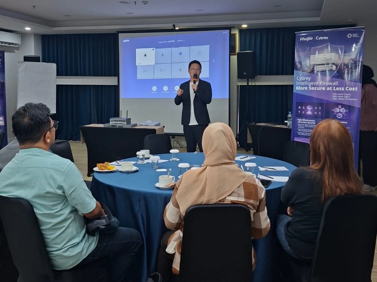 Hadirkan Teknologi yang Mudah Diakses UKM, Ruijie Luncurkan Cybrey