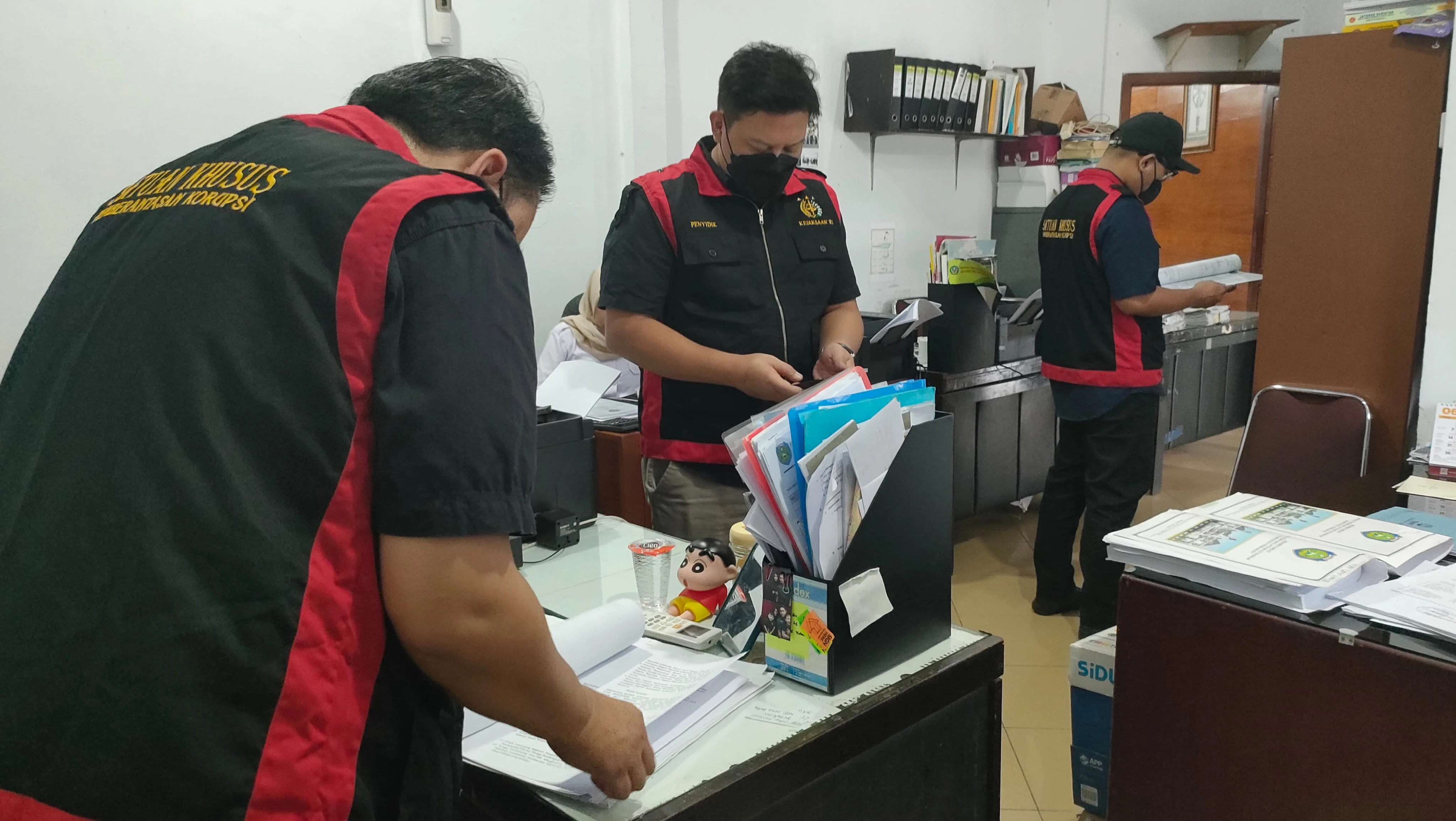 Kejati Jabar Geledah Kantor DPRD Indramayu