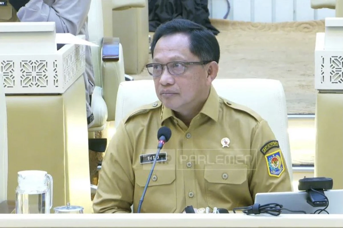 Mendagri Tito Minta Semua Pemda tak Merekrut Honorer Baru