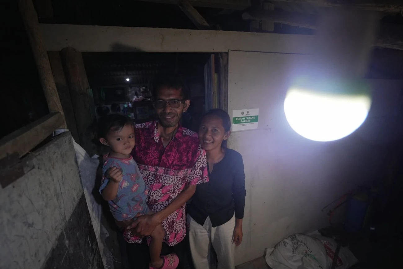 Program Rumah Terang Sasar 102 Rumah dan Satu Masjid di Indramayu