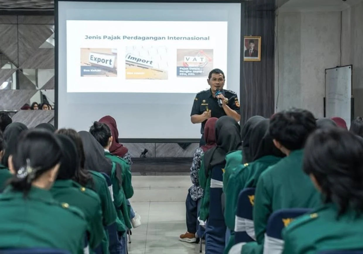 Bea Cukai Tingkatkan Pemahaman Mahasiswa Lewat Kunjungan Edukatif