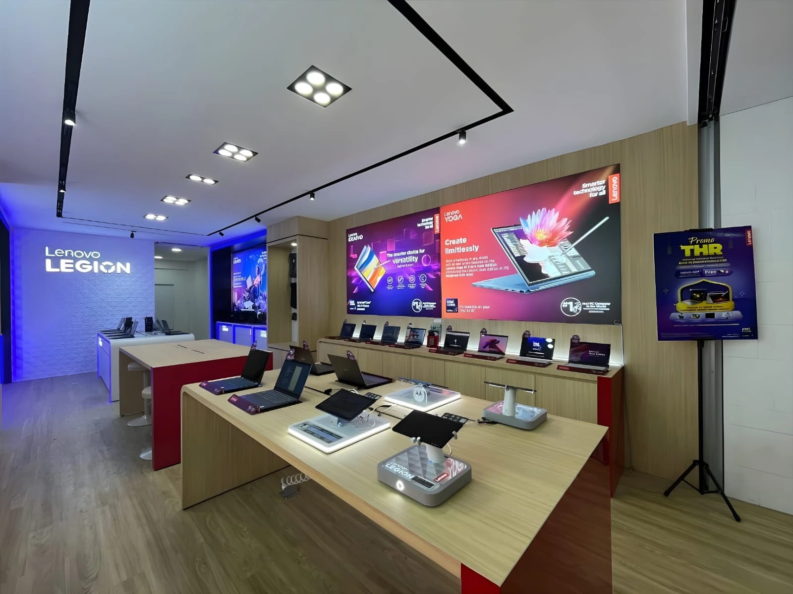 Perluas Penetrasi Pasar, Lenovo Resmikan Gerai Eksklusif Perdana di Bogor