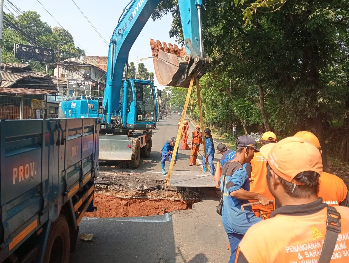 Jalan Lenteng Agung Arah Depok Ditutup, Rute Transjakarta Terdampak