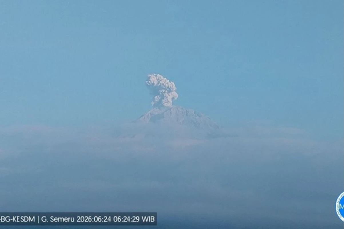 Gunung Semeru Erupsi Lagi, Tinggi Letusan Sampai 600 Meter