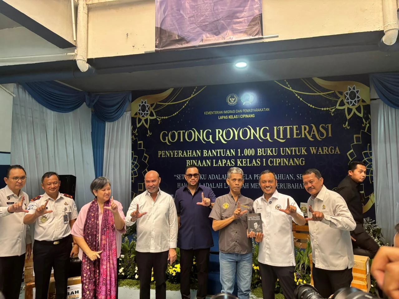 NasDem Sumbang Seribu Buku untuk Warga Lapas Cipinang