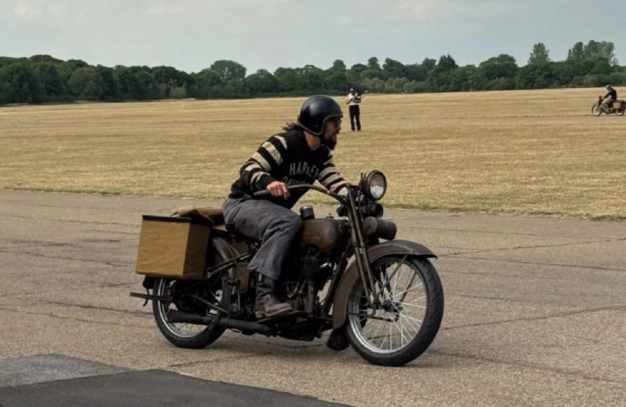 Jason Momoa Sulap Harley-Davidson Klasik Jadi Kendaraan Listrik
