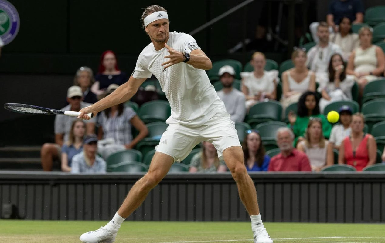Satu Laga 16 Besar Wimbledon 2026 Ditangguhkan, Kemalaman