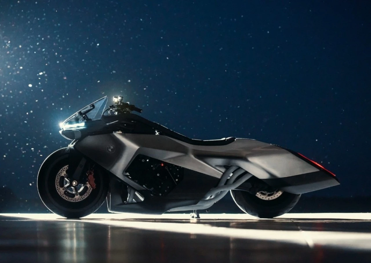 BMW Motorrad Vision K18: Liar dan Skulptural