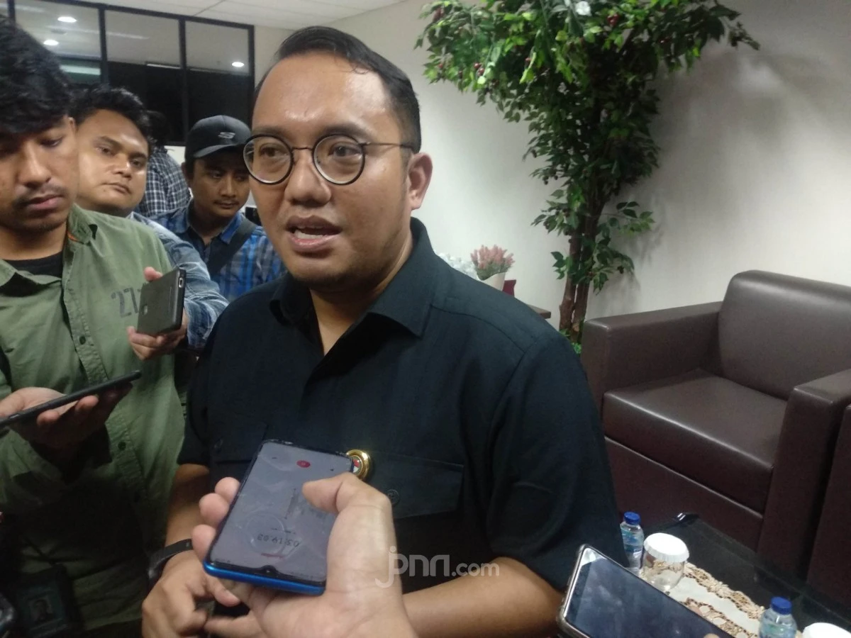 Sebut Umrah Mandiri Keniscayaan, Wamenhaj Singgung Soal Permen
