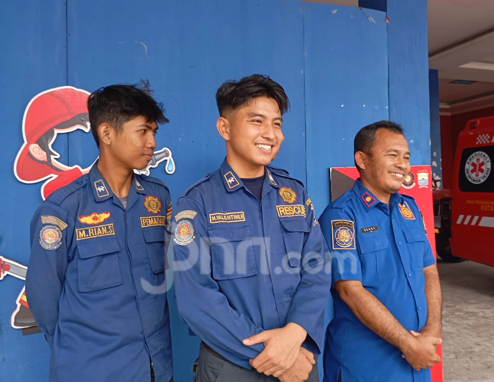 Valentino Rossi Selamatkan Kucing yang Terjebak dalam Sumur