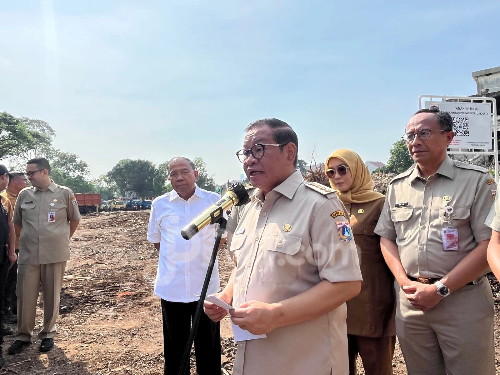 Pramono Gratiskan Sewa Kios Selama 6 Bulan untuk Pedagang Sentra Fauna Lenteng Agung