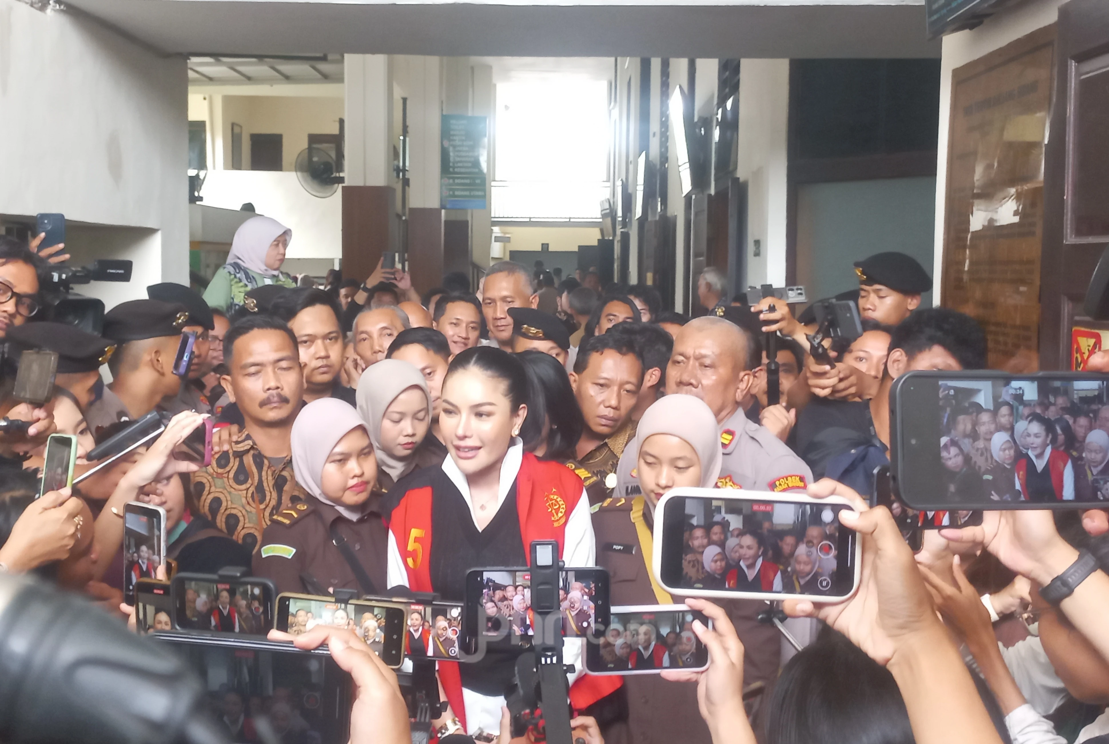 Optimistis Bebas, Nikita Mirzani: Memang Enggak Melakukan