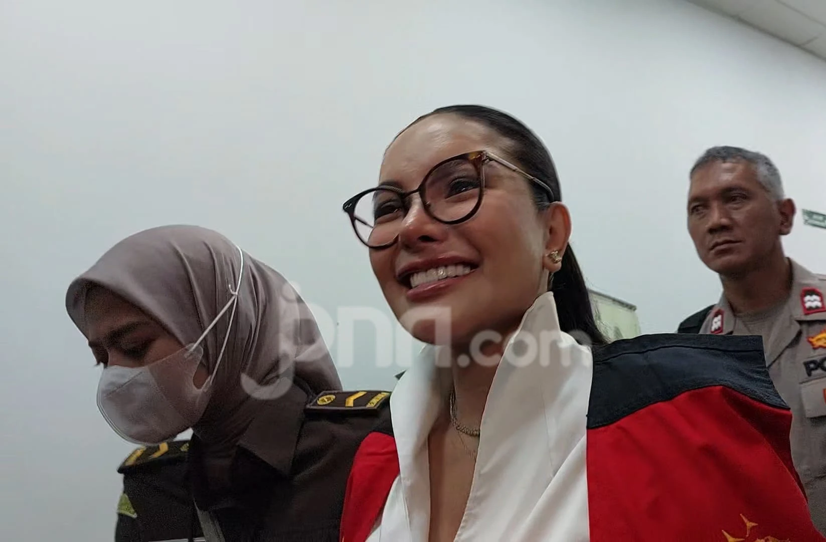 Diisukan Jual Rumah Demi Suap Hakim, Nikita Mirzani Bilang Begini