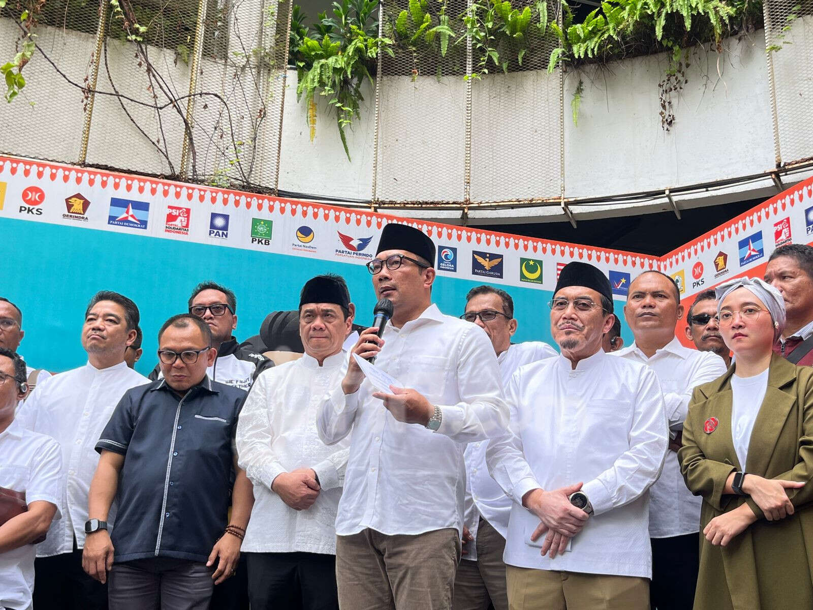 Ridwan Kamil Akhirnya Ucapkan Selamat Atas Kemenangan Pram-Rano Karno