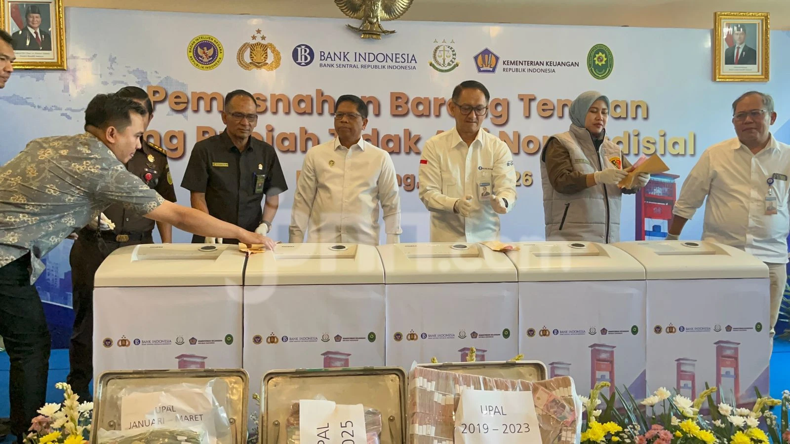 Polda Sumsel Musnahkan 22.476 Lembar Uang Palsu