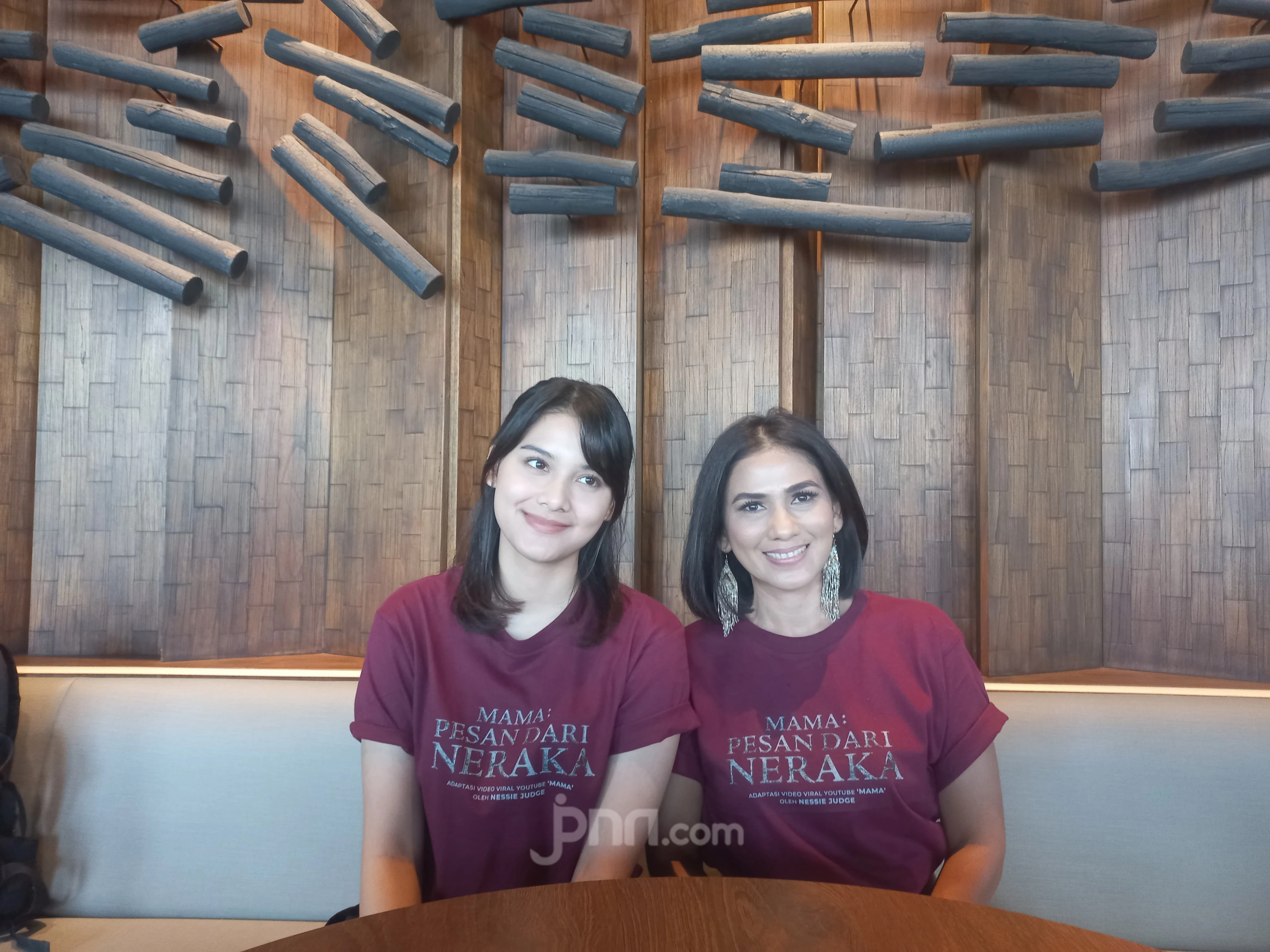 Nova Eliza Belajar Baca Tarot demi Perannya di Mama: Pesan Dari Neraka