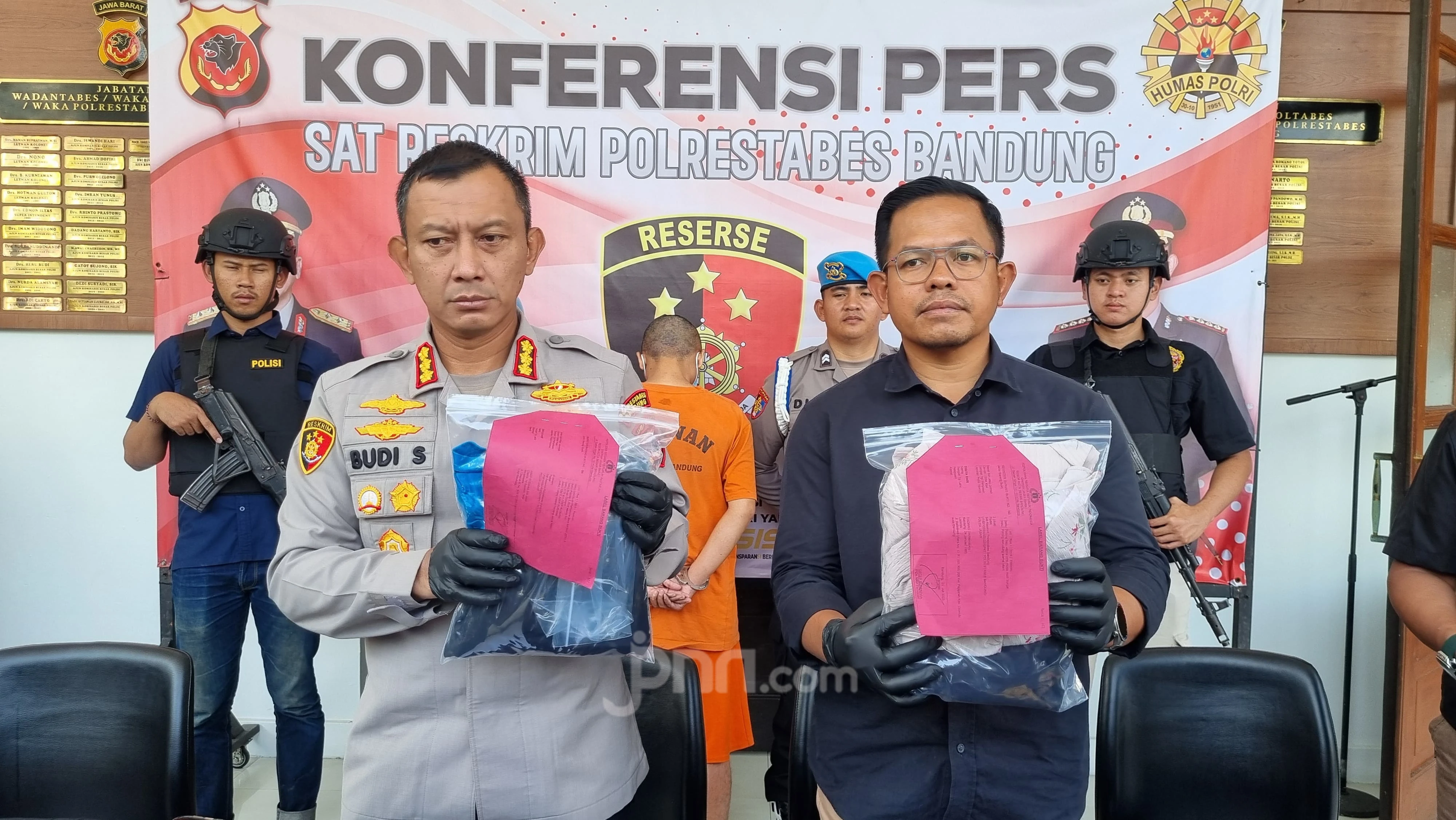 Ustaz AR Melecehkan Muridnya di Sela Mengajar Mengaji, Sudah 4 Kali, di Kamar