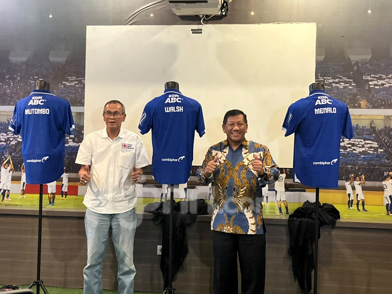 Persib Bandung Rogoh Kocek Tebus Sandy Walsh dari Buriram United