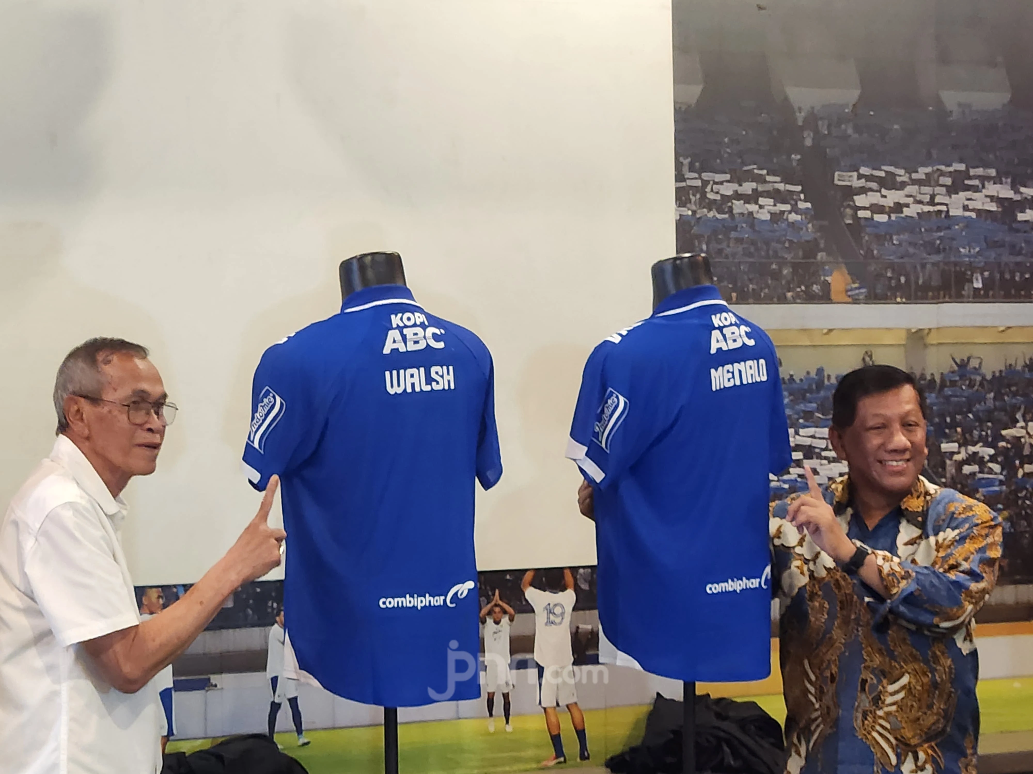 Sandy Walsh Resmi Berseragam Persib, Dikontrak Hingga 2029