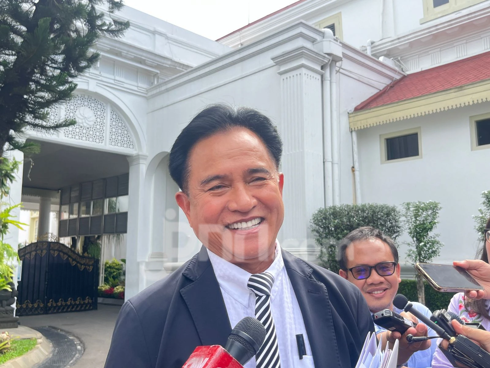 Menko Yusril Pastikan RI Lindungi WNI yang Hadapi Masalah Hukum di Luar Negeri